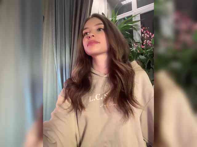 WednesdayFridayAddams webcam