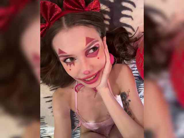 MorningAlisa live female cam on bongacams