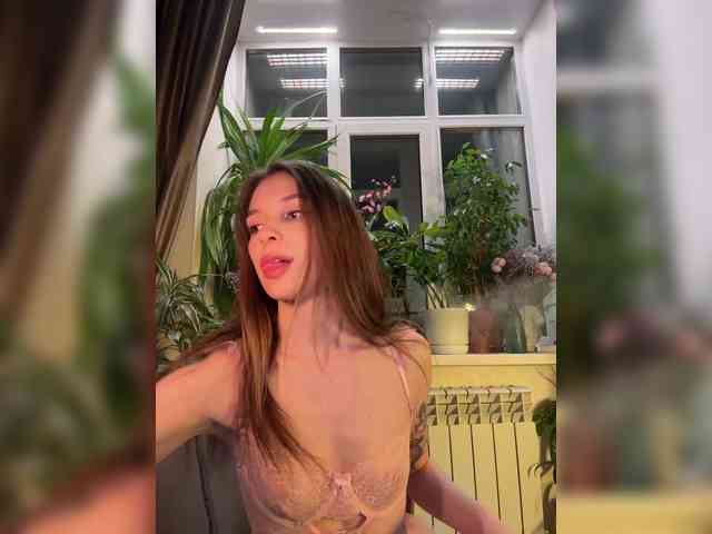 WednesdayFridayAddams webcam