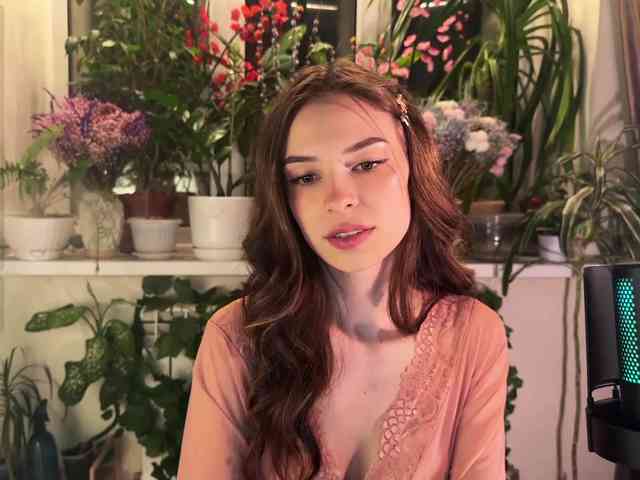 WednesdayFridayAddams webcam