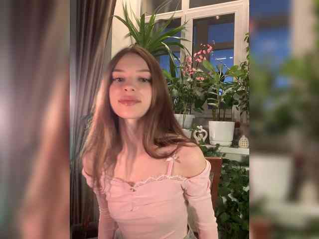 WednesdayFridayAddams webcam