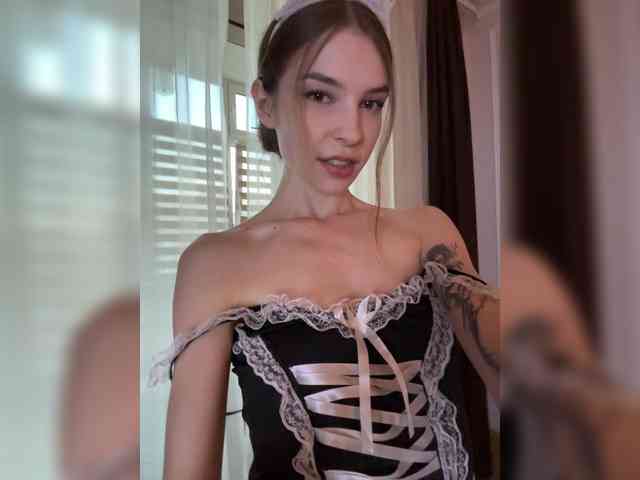 WednesdayFridayAddams webcam
