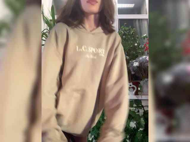 WednesdayFridayAddams webcam