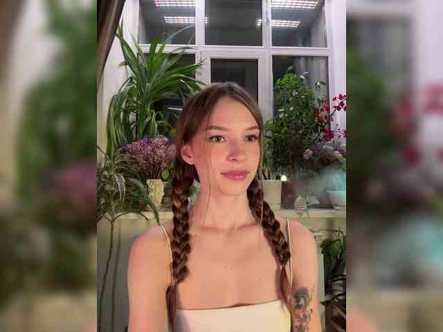 WednesdayFridayAddams webcam