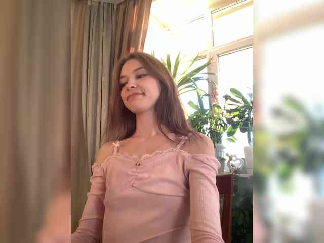 WednesdayFridayAddams webcam