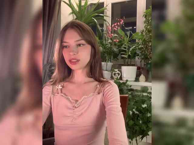 WednesdayFridayAddams webcam