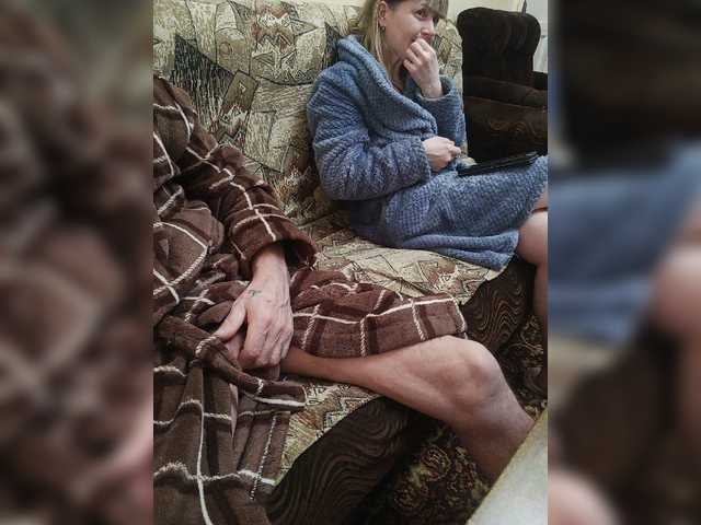 Lyda27081's BongaCams show and profile