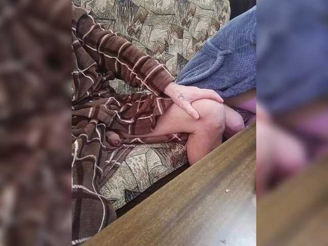 Lyda27081's BongaCams show and profile