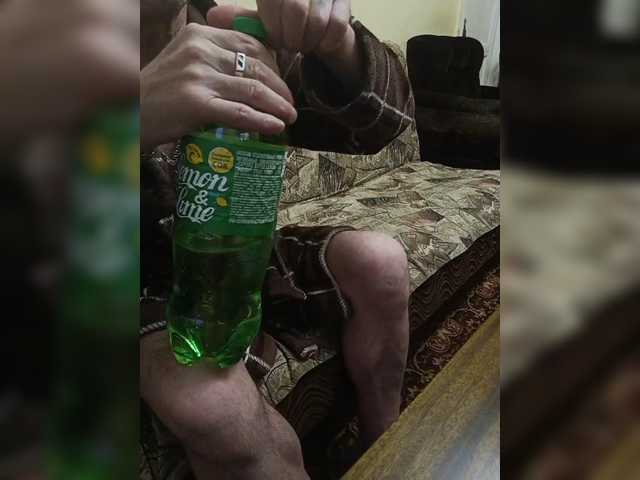 Lyda27081 live cam on BongaCams
