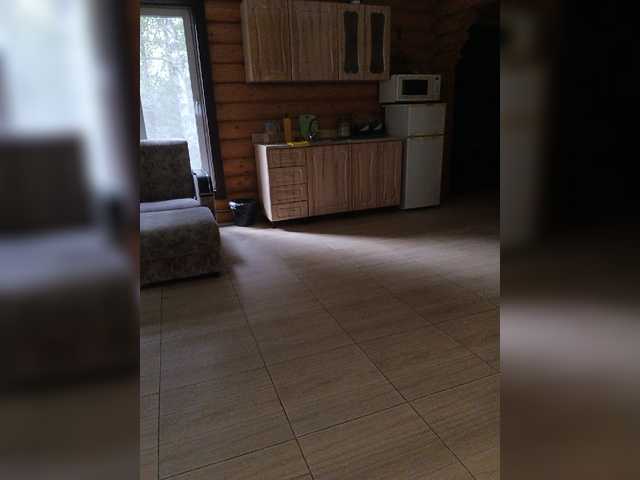 Lyda27081