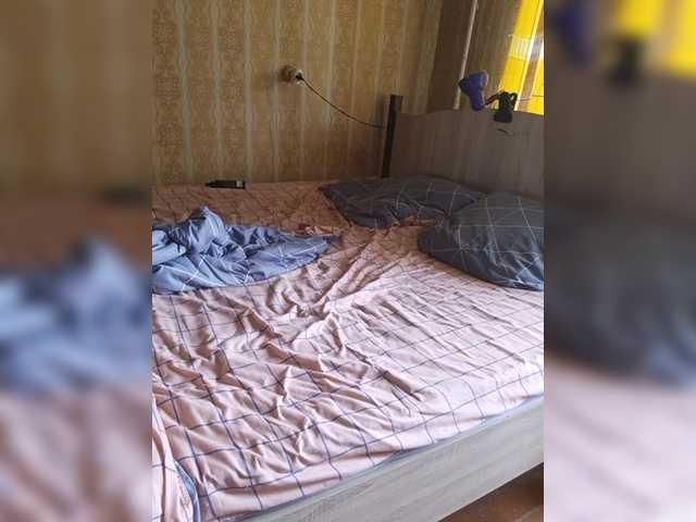 Sex chat gratuit in direct cu Lyda27081 pe BongaCams