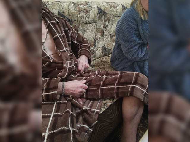 Lyda27081's BongaCams show and profile