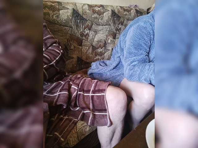 Lyda27081 live cam on BongaCams