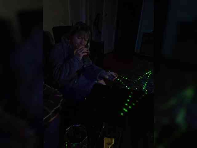 Lyda27081