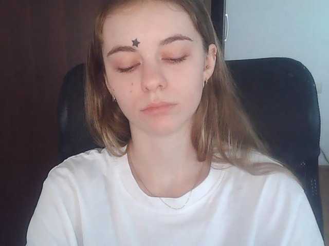 AriaModel live cam on BongaCams