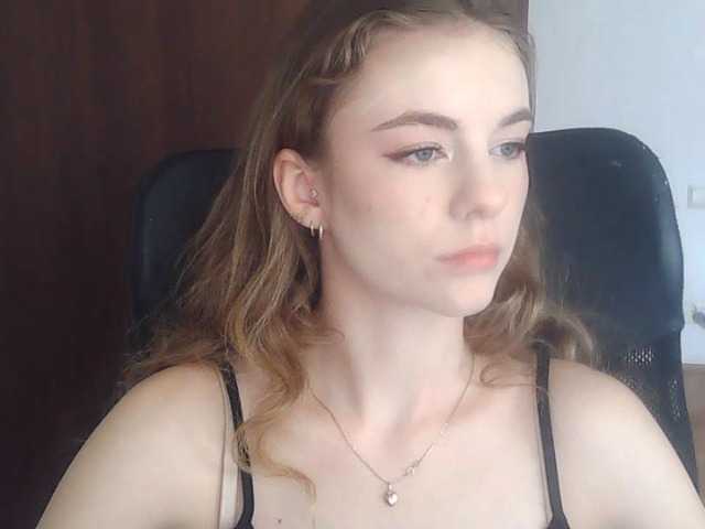 AriaModel live cam on BongaCams