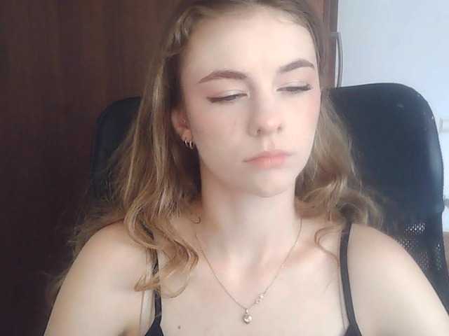 AriaModel live cam on BongaCams