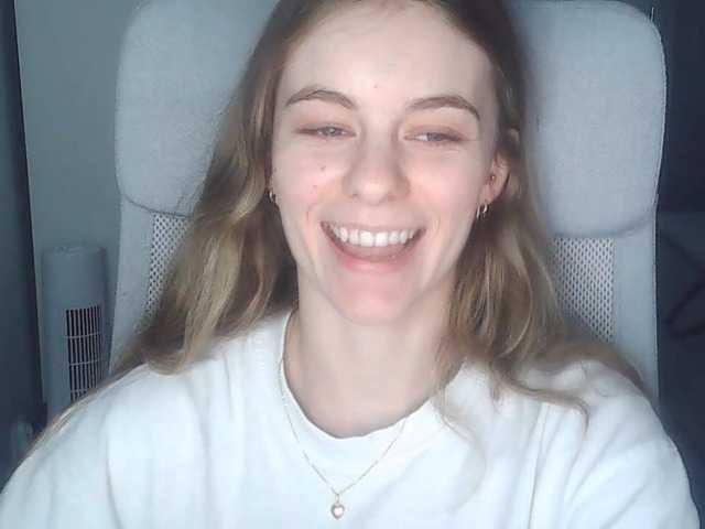 AriaModel live cam on BongaCams
