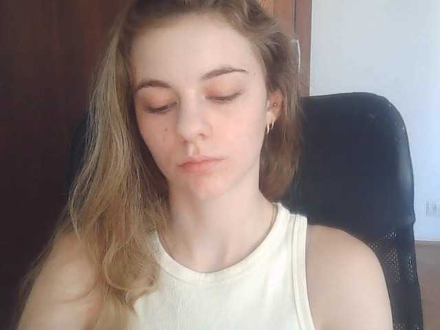 AriaModel live cam on BongaCams