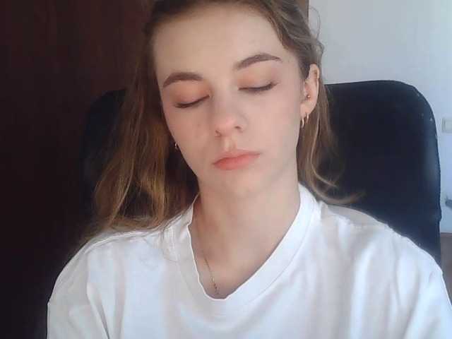 AriaModel live cam on BongaCams