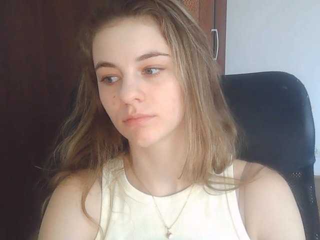 AriaModel live cam on BongaCams