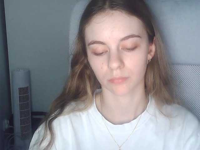 AriaModel live cam on BongaCams