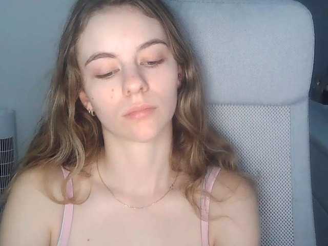 AriaModel live cam on BongaCams