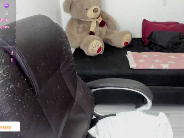 alejandramilf live cam on BongaCams