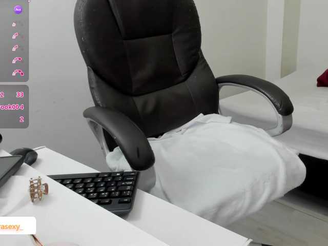 alejandramilf live cam on BongaCams