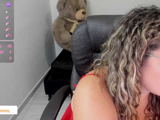 alejandramilf live cam on BongaCams