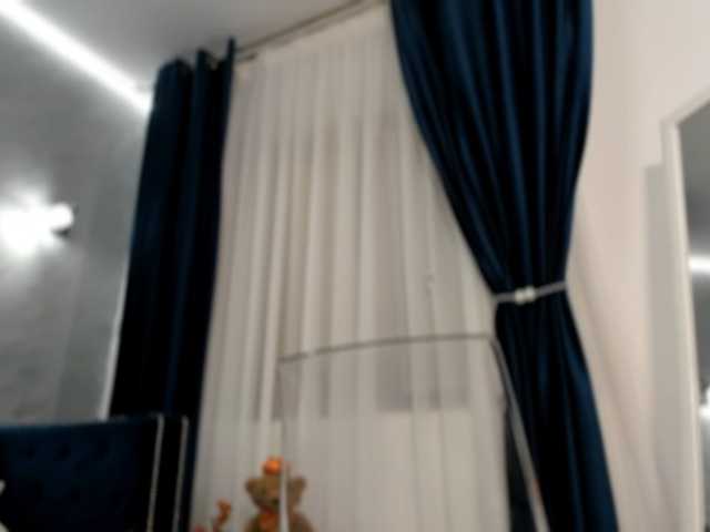 evellineeva1 live cam on BongaCams