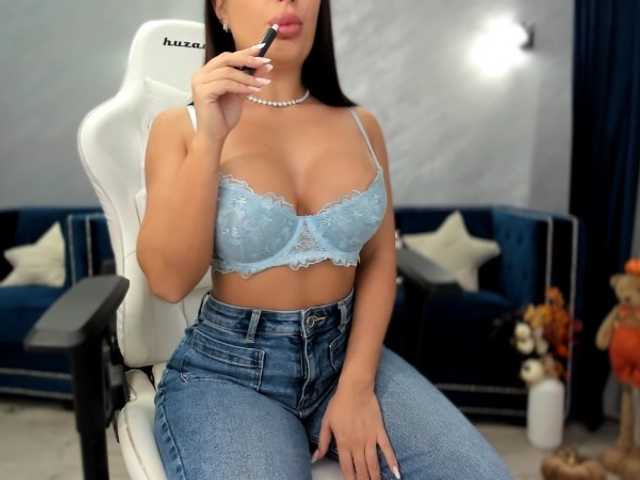 evellineeva1 live cam on BongaCams