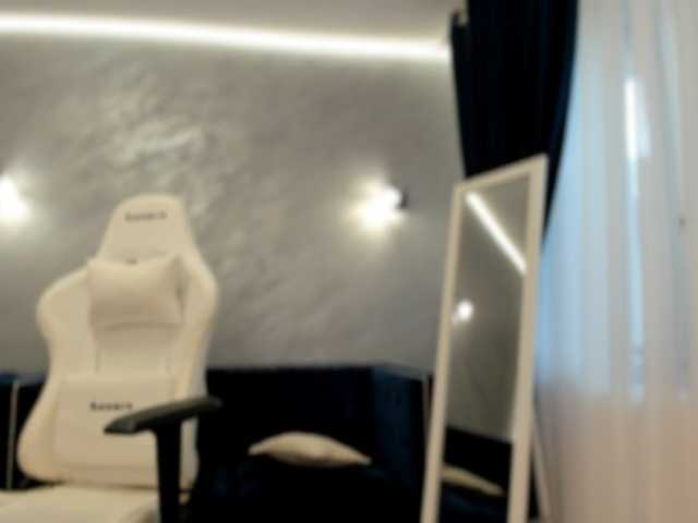 evellineeva1 live cam on BongaCams