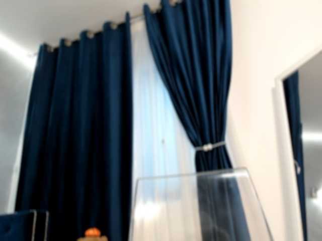 evellineeva1 live cam on BongaCams