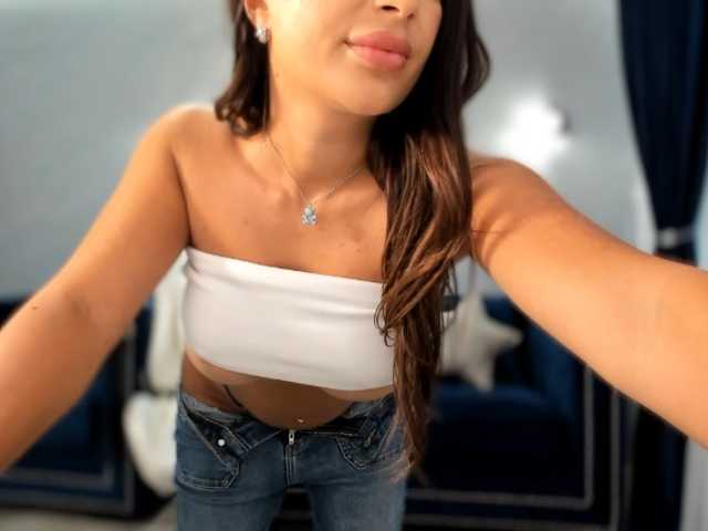 evellineeva1 live cam on BongaCams