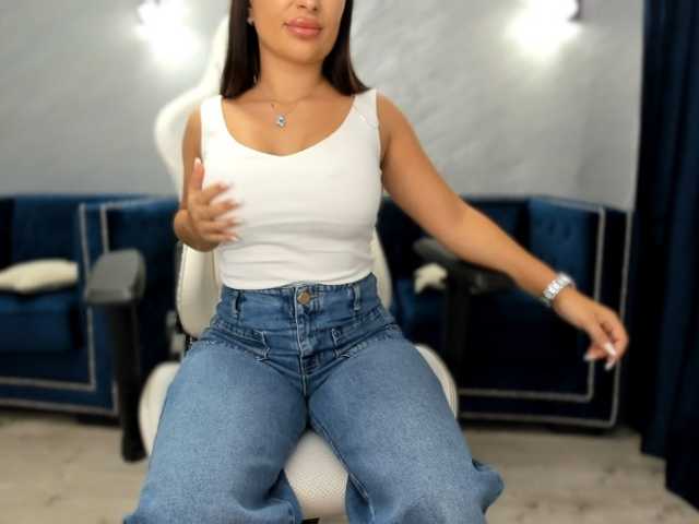 evellineeva1 live cam on BongaCams