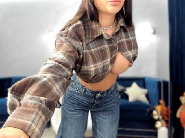 evellineeva1 live cam on BongaCams