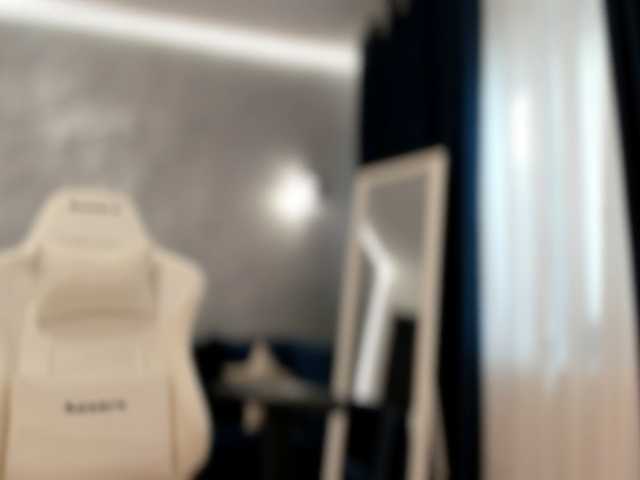 evellineeva1 live cam on BongaCams
