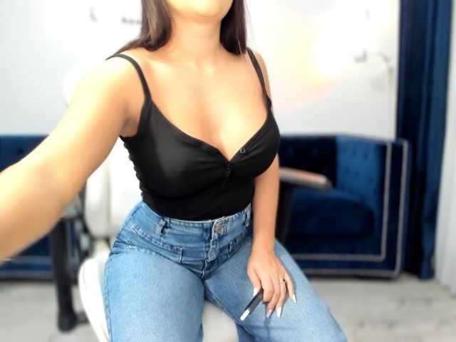 evellineeva1's BongaCams show and profile