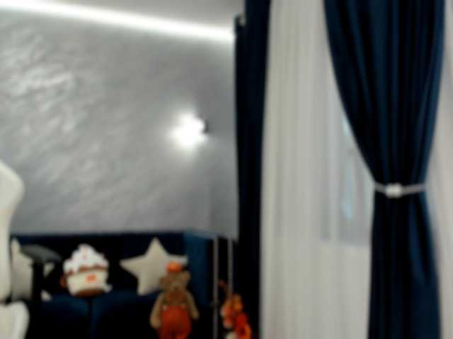 evellineeva1, en vivo ahora en BongaCams