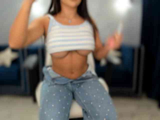 Modelo: evellineeva1