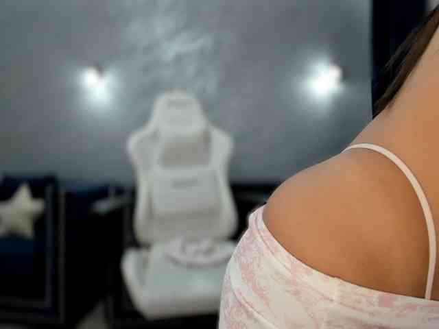 Modelo: evellineeva1