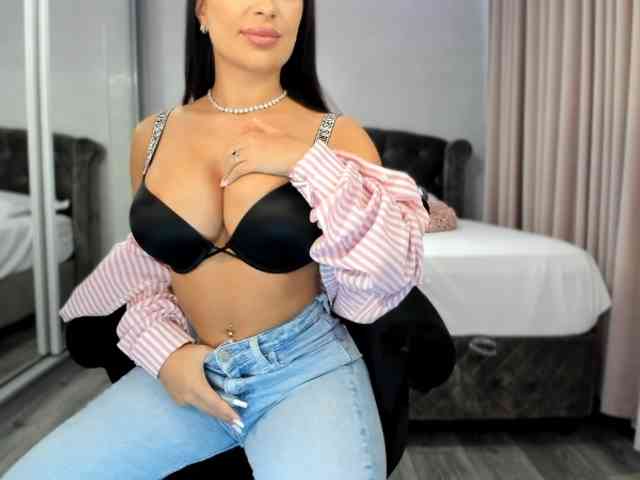 Modelo: evellineeva1