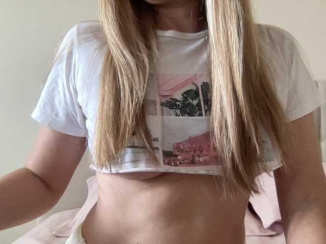 LizaFlower1 live webcam show