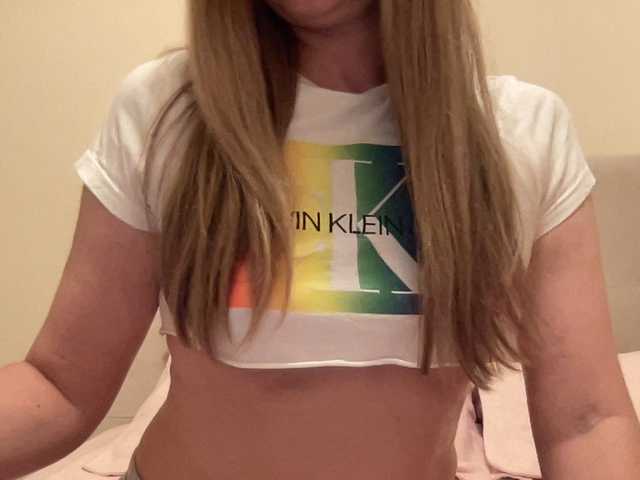 LizaFlower1 live cam on BongaCams