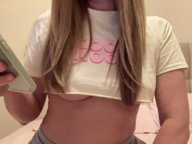 LizaFlower1 live cam on BongaCams