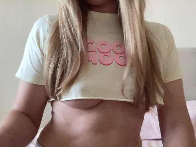 LizaFlower1 live cam on BongaCams