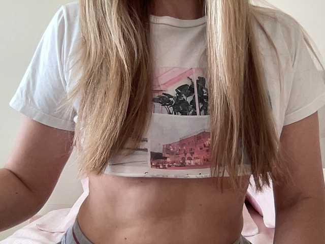 LizaFlower1 live webcam show