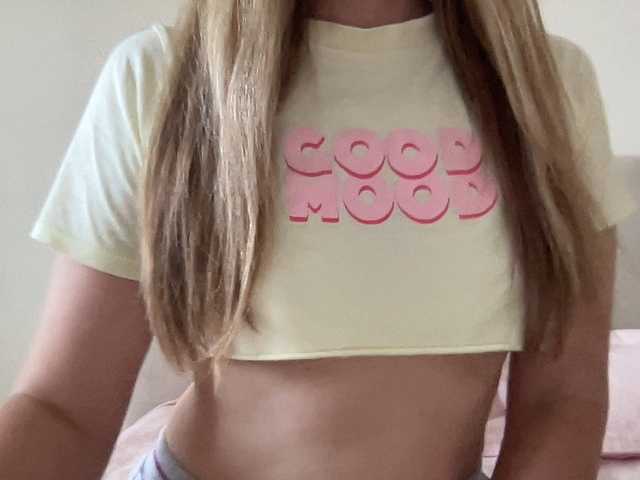 LizaFlower1 live cam on BongaCams