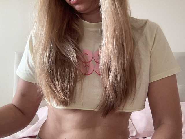 LizaFlower1 live cam on BongaCams